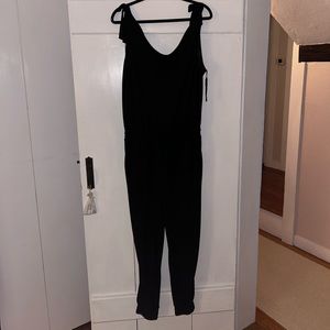 Cinq a Sept Black Jumpsuit with Tie Straps Size Large
